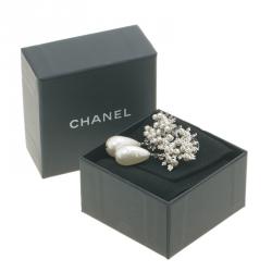 Pre Owned Chanel CC Logo Pearl Silver Tone Drop Earrings