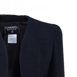 مملوكة مسبقًا Chanel Black Light Bouclé Skirt Suit M