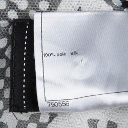 Pre Owned فستان شانيل بحمالة عنق حرير شيفون منقوش مونوكرومي M