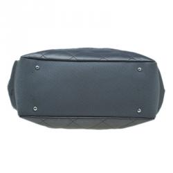 مملوكة مسبقًا Chanel Metallic Grey Coated Canvas Large Quilted Paris Biarritz  Tote