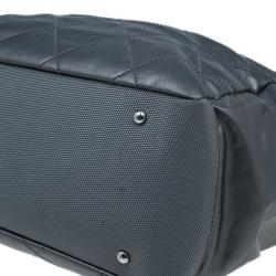 مملوكة مسبقًا Chanel Metallic Grey Coated Canvas Large Quilted Paris Biarritz  Tote