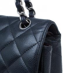 مملوكة مسبقًا Chanel Black Caviar Leather Classic Maxi Double Flap Bag