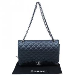مملوكة مسبقًا Chanel Black Caviar Leather Classic Maxi Double Flap Bag