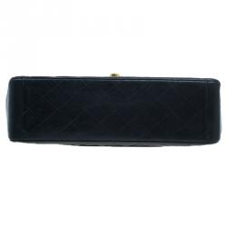 مملوكة مسبقًا Chanel Black Quilted Lambskin Maxi Vintage Classic Single Flap Bag