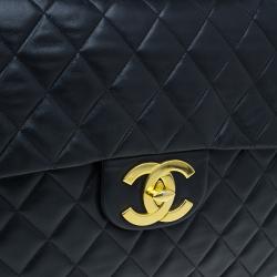 مملوكة مسبقًا Chanel Black Quilted Lambskin Maxi Vintage Classic Single Flap Bag