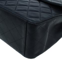 مملوكة مسبقًا Chanel Black Quilted Lambskin Maxi Vintage Classic Single Flap Bag