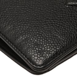 مملوكة مسبقًا محفظة شانيل بوي جلد أسود بطية ثنائية