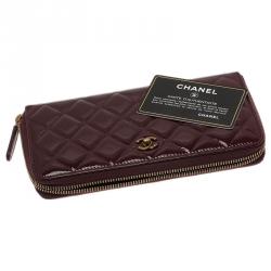 مملوكة مسبقًا Chanel Burgundy Quilted Patent Leather Zip Around Wallet 