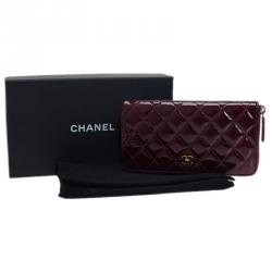 مملوكة مسبقًا Chanel Burgundy Quilted Patent Leather Zip Around Wallet 