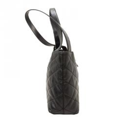 مملوكة مسبقًا حقيبة شانيل فينتدج جلد كافيار أسود للكتف