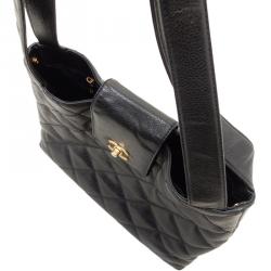 مملوكة مسبقًا حقيبة شانيل فينتدج جلد كافيار أسود للكتف