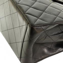 Pre Owned Chanel Black Quilted Lambskin Double Sided Medium Vertical Tote