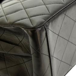 Pre Owned Chanel Black Quilted Lambskin Double Sided Medium Vertical Tote