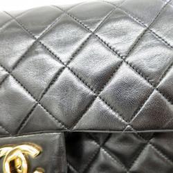 مملوكة مسبقًا Chanel Black Quilted Lambskin Leather Medium Classic Double Flap Shoulder Bag
