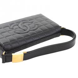 مملوكة مسبقًا حقيبة شانيل شوكوليت بار جلد خروف أسود مبطن للكتف