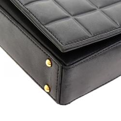 مملوكة مسبقًا حقيبة شانيل شوكوليت بار جلد خروف أسود مبطن للكتف