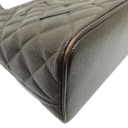 مملوكة مسبقًا Chanel Dark Brown Quilted Caviar Medallion Tote