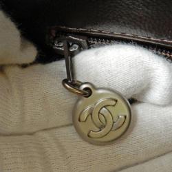 مملوكة مسبقًا Chanel Dark Brown Quilted Caviar Medallion Tote