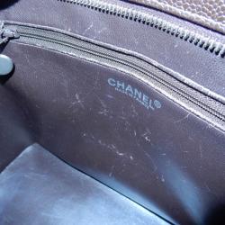 مملوكة مسبقًا Chanel Dark Brown Quilted Caviar Medallion Tote