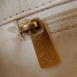 Pre Owned حقيبة شانيل جلد خروف أبيض مبطن صغيرة بغرزة عريضة