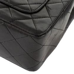 Pre Owned حقيبة كتف شانيل فينتاج كلاسيك طيتين مبطنة جلد خروف أسود