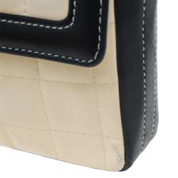 Pre Owned Chanel Beige / Black Patent Leather East West Flap Bag