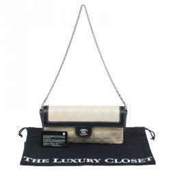 Pre Owned Chanel Beige / Black Patent Leather East West Flap Bag