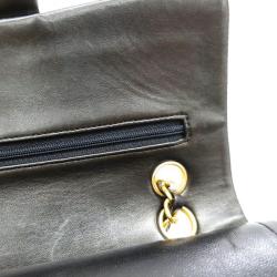 Pre Owned Chanel Black Quilted Lambskin Leather Medium Classic Single Flap Shoulder Bag