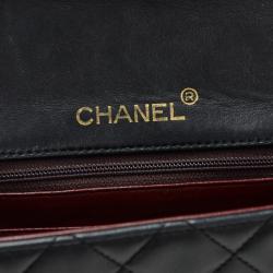 Pre Owned حقيبة شانيل فينتيدج كلاسيك ميني جلد خروف أسود مبطن قلاب