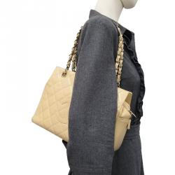 مملوكة مسبقًا حقيبة شانيل بيتيت تايمليس جلد كافيار بيج مبطن