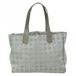 Pre Owned حقيبة يد شانيل لاين ترافيل نايلون فضي/ رصاصي