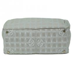 Pre Owned حقيبة يد شانيل لاين ترافيل نايلون فضي/ رصاصي