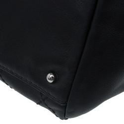 Pre Owned حقيبة كتف شانيل جلد أسود مبطن بخياطة عريضة وسلسلة