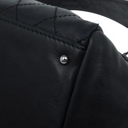 Pre Owned حقيبة كتف شانيل جلد أسود مبطن بخياطة عريضة وسلسلة