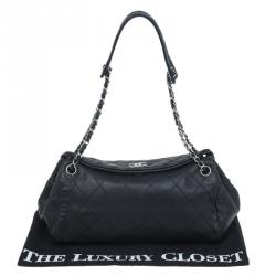 Pre Owned حقيبة كتف شانيل جلد أسود مبطن بخياطة عريضة وسلسلة