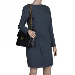 مملوكة مسبقًا حقيبة شانيل قلاب واحد كلاسيك ماكسي فينتدج جلد سوداء