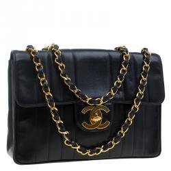 مملوكة مسبقًا حقيبة شانيل قلاب واحد كلاسيك ماكسي فينتدج جلد سوداء