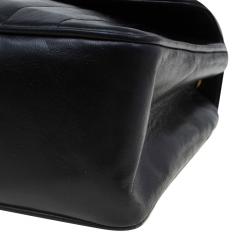 مملوكة مسبقًا حقيبة شانيل قلاب واحد كلاسيك ماكسي فينتدج جلد سوداء