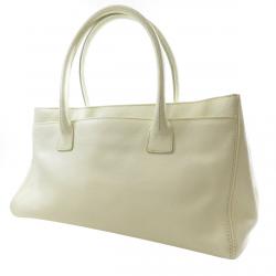 Pre Owned Chanel White Leather Reissue Cerf Shopping Tote