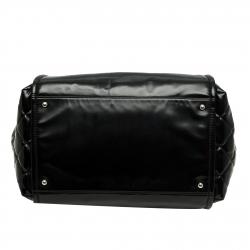 مملوكة مسبقًا حقيبة يد شانيل CC جلد لامعة سوداء