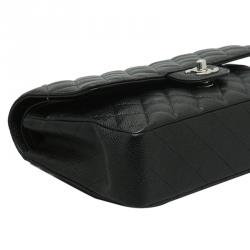 مملوكة مسبقًا Chanel Black Quilted Caviar Classic Medium Single Flap Bag
