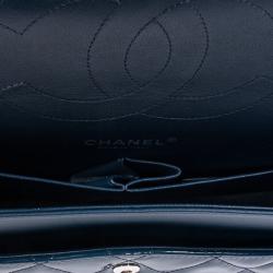 Pre Owned حقيبة شانيل قلاب مزدوج جامبو كلاسيك جلد لامع مبطنة زرقاء داكنة