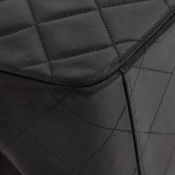 Pre Owned Chanel Black Quilted Lambskin Maxi Jumbo Classic Flap Bag