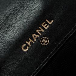 Pre Owned Chanel Black Leather CC Compact Wallet