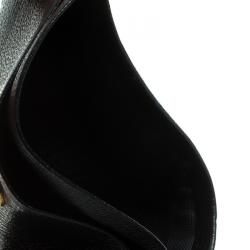 مملوكة مسبقًا Chanel Black Leather CC Card Holder 