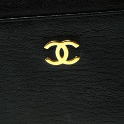 مملوكة مسبقًا Chanel Black Leather CC Card Holder 