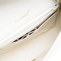 Pre Owned Chanel White Quilted Leather Vintage Full Flap Bag