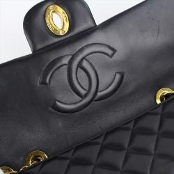 Pre Owned Chanel Black Quilted Lambskin Maxi Jumbo Vintage Classic Flap Bag