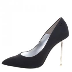مملوكة مسبقًا Chanel Black Silk Crepe Pointed Toe Pumps Size 39