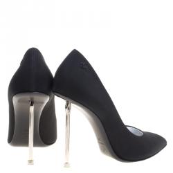 مملوكة مسبقًا Chanel Black Silk Crepe Pointed Toe Pumps Size 39